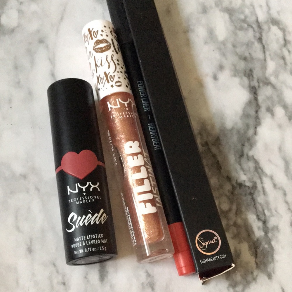 lip set